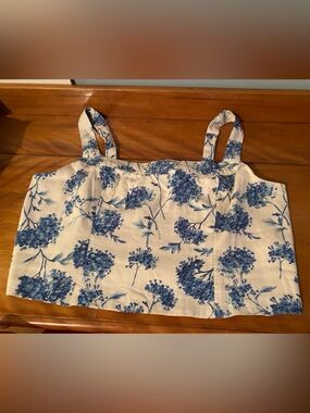 Abercrombie crop top